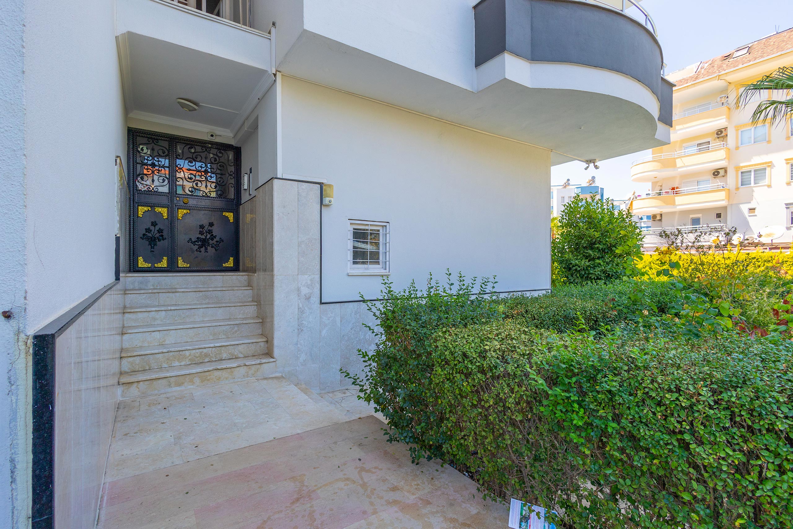 tmb-konakhan-k-rappu_outside_07